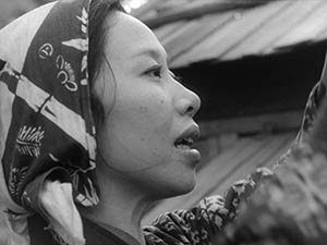 Kyôko Kishida in Woman in the Dunes (1964) 