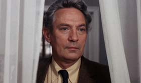 Peter Finch in Sunday Bloody Sunday (1971) 